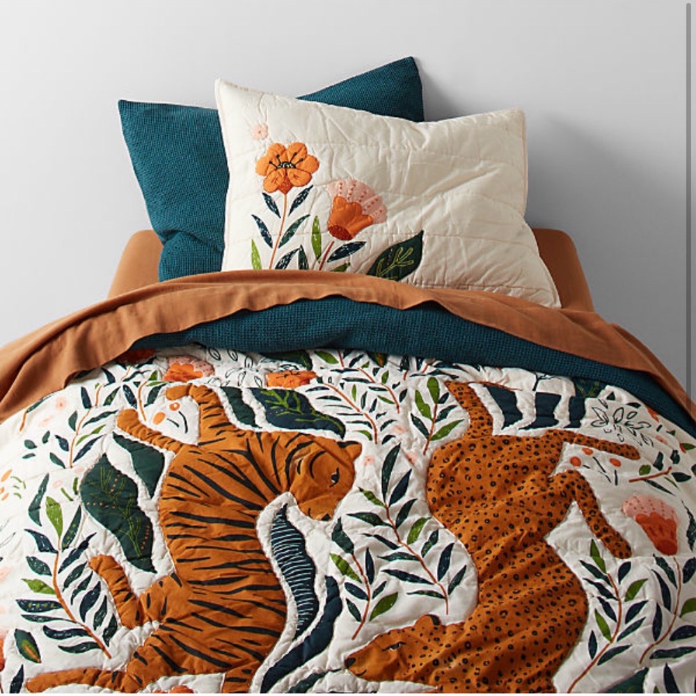 Crate & Barrel- Marrakech Tiger 100% Organic Cotton Kids Full/Queen Quilt - Picture 5 of 8